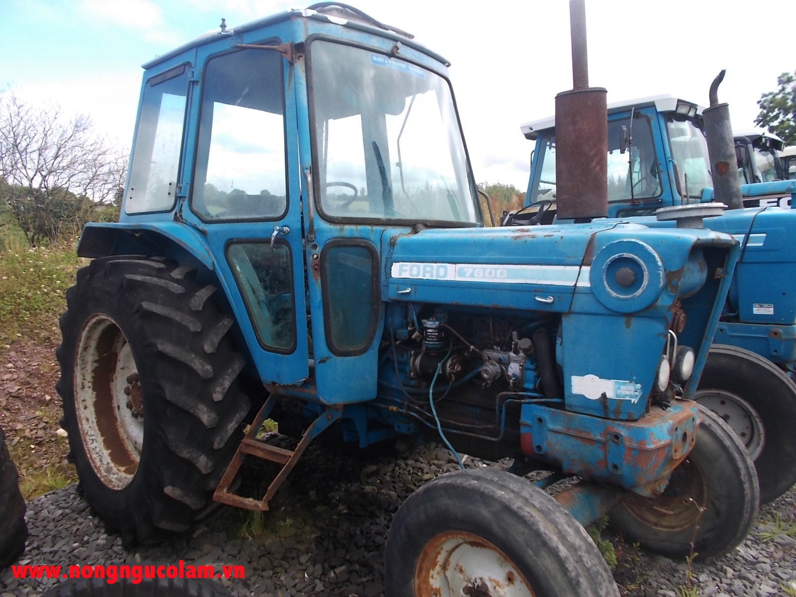 FORD 7600-2WD